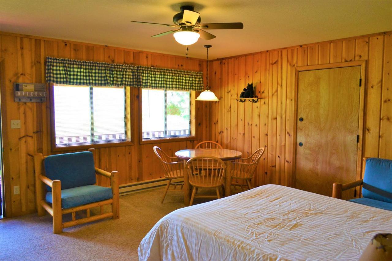 Villa Twin Peaks Guest Ranch Salmon Exterior foto